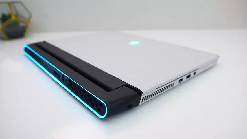Alienware m15 R2 - How Does It Perform In Games? 20 Games Tested!