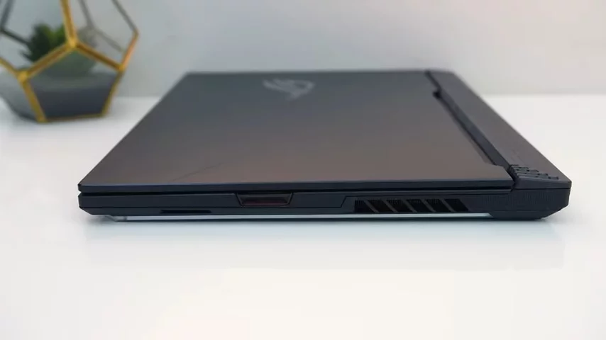 ASUS Scar 15 Gaming Laptop Review - Liquid Metal Gains?