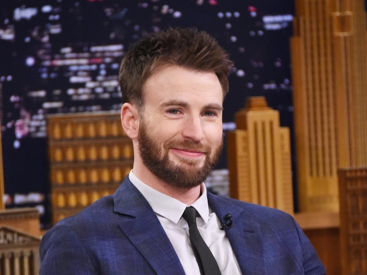Handsome Actor Chris Evans Says He's More Interested In Playing Human Torch Than Captain America
