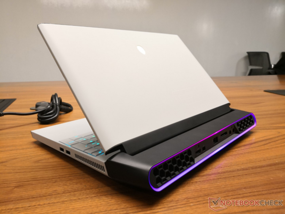 Alienware Specifications for 17in laptop