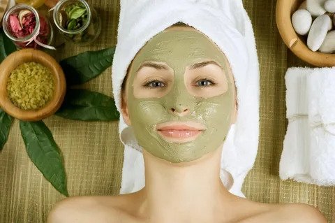 How do you use Moroccan Ghassoul Clay Mask?