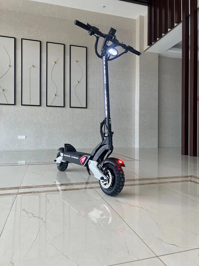 MEARTH CYBER. The Scooter of the Future, Revealed Today