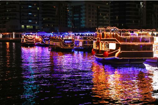 Explore Charms Of Dubai City While Cruising At Dubai Marina