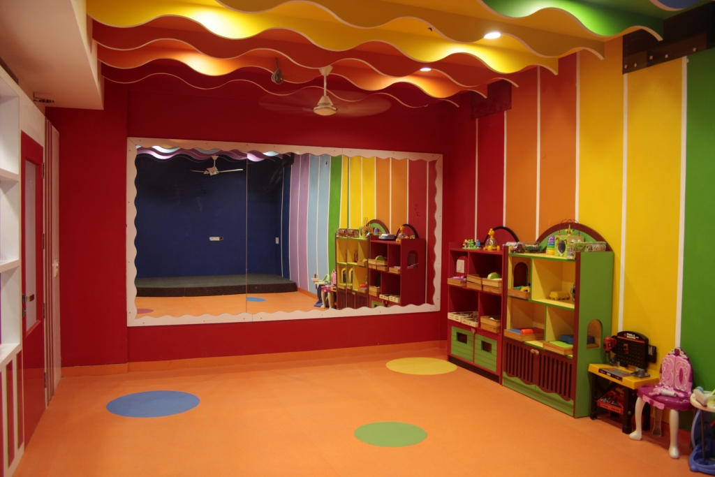 Understanding the Role of Day Care Centers in Greater Noida in Child Development