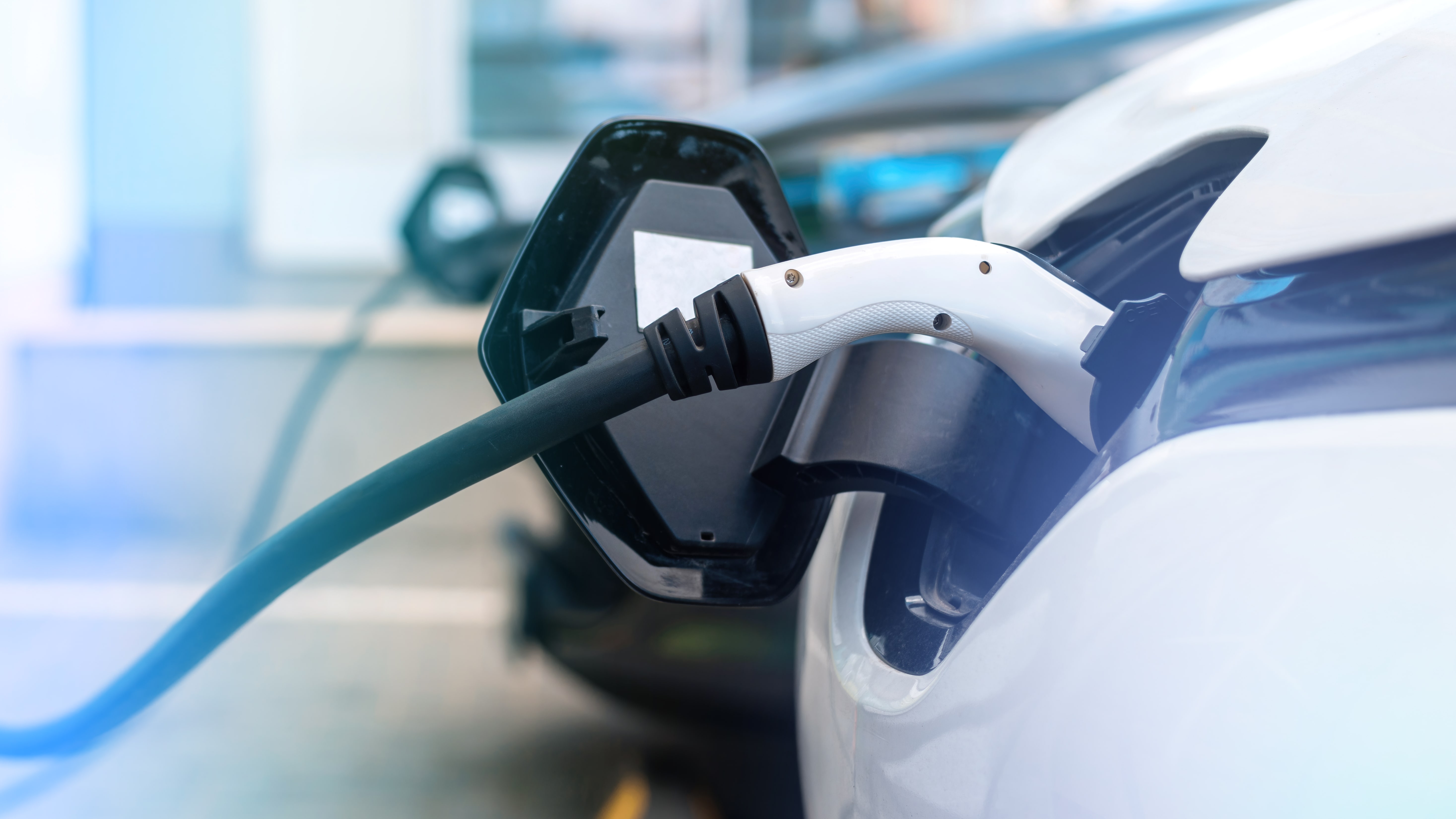 Electric Vehicles: Transforming Transportation with Clean Tech Companies Leading the Charge