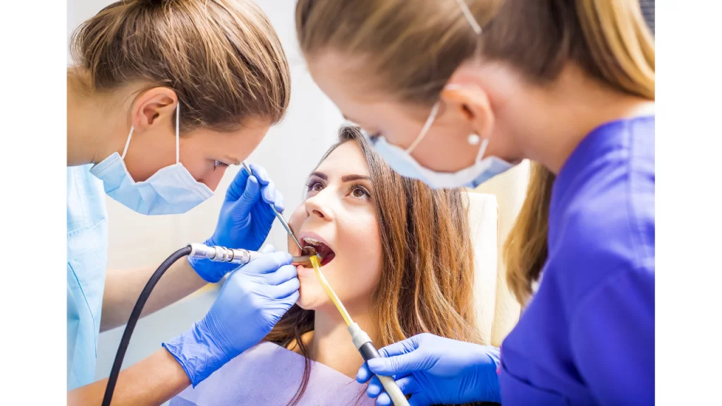 How does dental insurance affect the cost of filling a cavity?