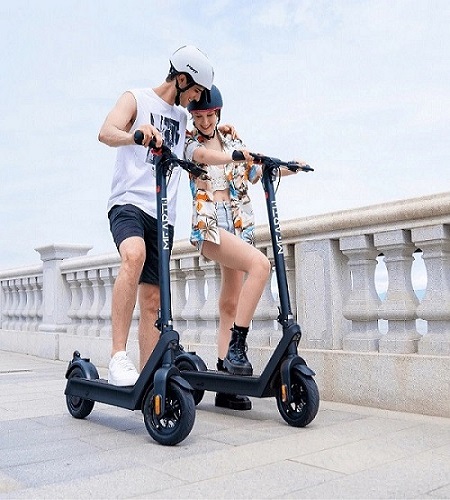 Keep Your Head in the Game with an Electric Scooter Helmet