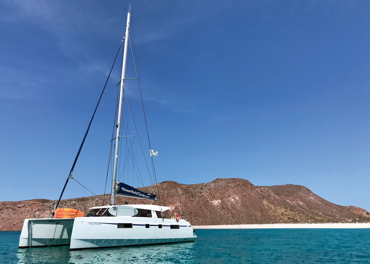 Discover thrills with the best La Paz Yacht Charters!