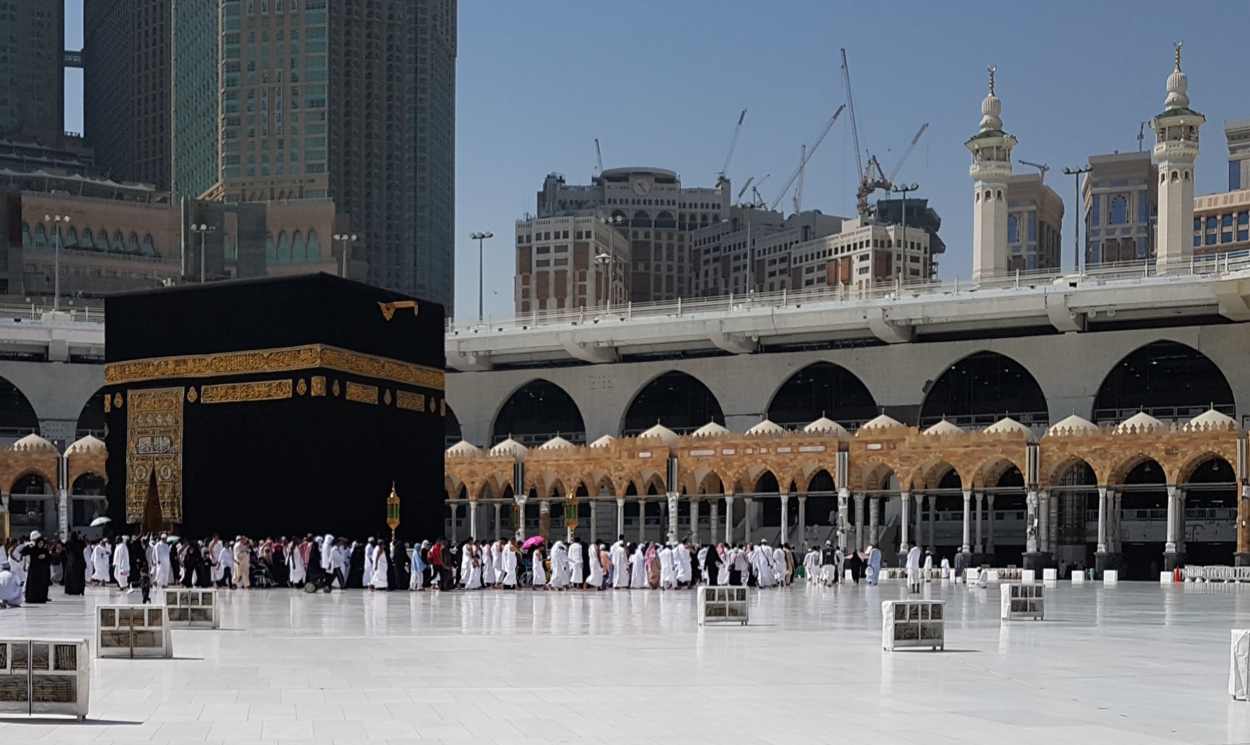 Lavish Umrah Packages in the UK for Families and Groups: Elevating Your Spiritual Journey