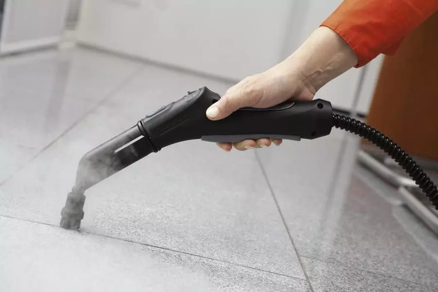 Cleaning the apartment with a steam cleaner: let us do all the dirty work for you