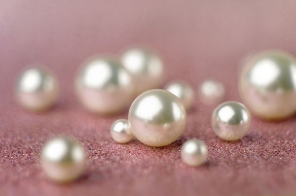 Investing in Pearls: Choosing High-Quality Pieces from a Trusted Shop in Delhi
