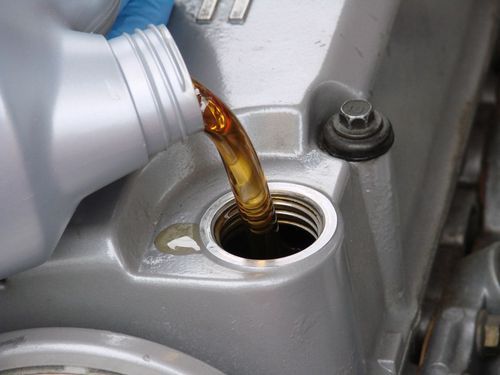 Precision and Performance: Choosing the Right Lubricant Manufacturer in Mumbai
