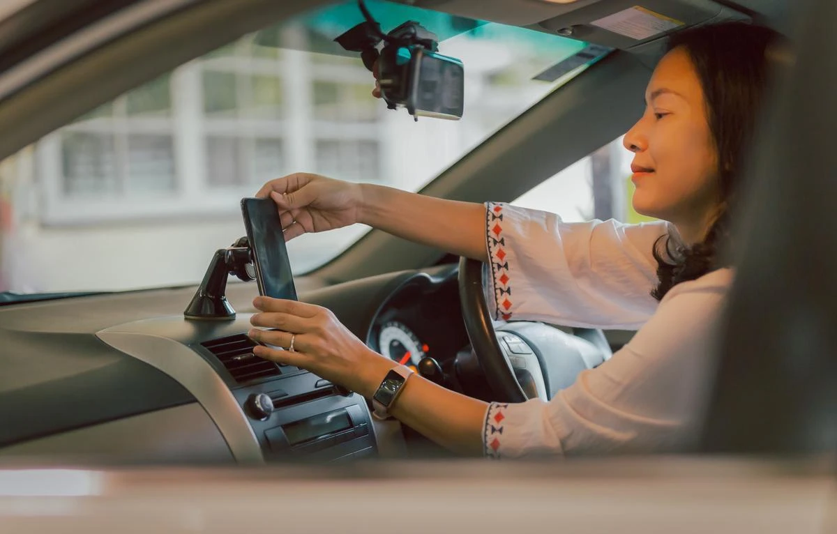 10 Ways to Use Your Cell Phone Seat for More Than Just Driving