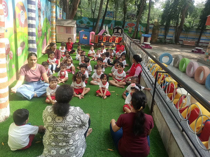 A Day in the Life: Exploring a Typical School Day at the Best School in Andheri West