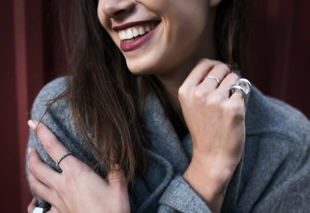 6 Convincing Reasons For Choosing Sterling Silver Huggie Earrings Online