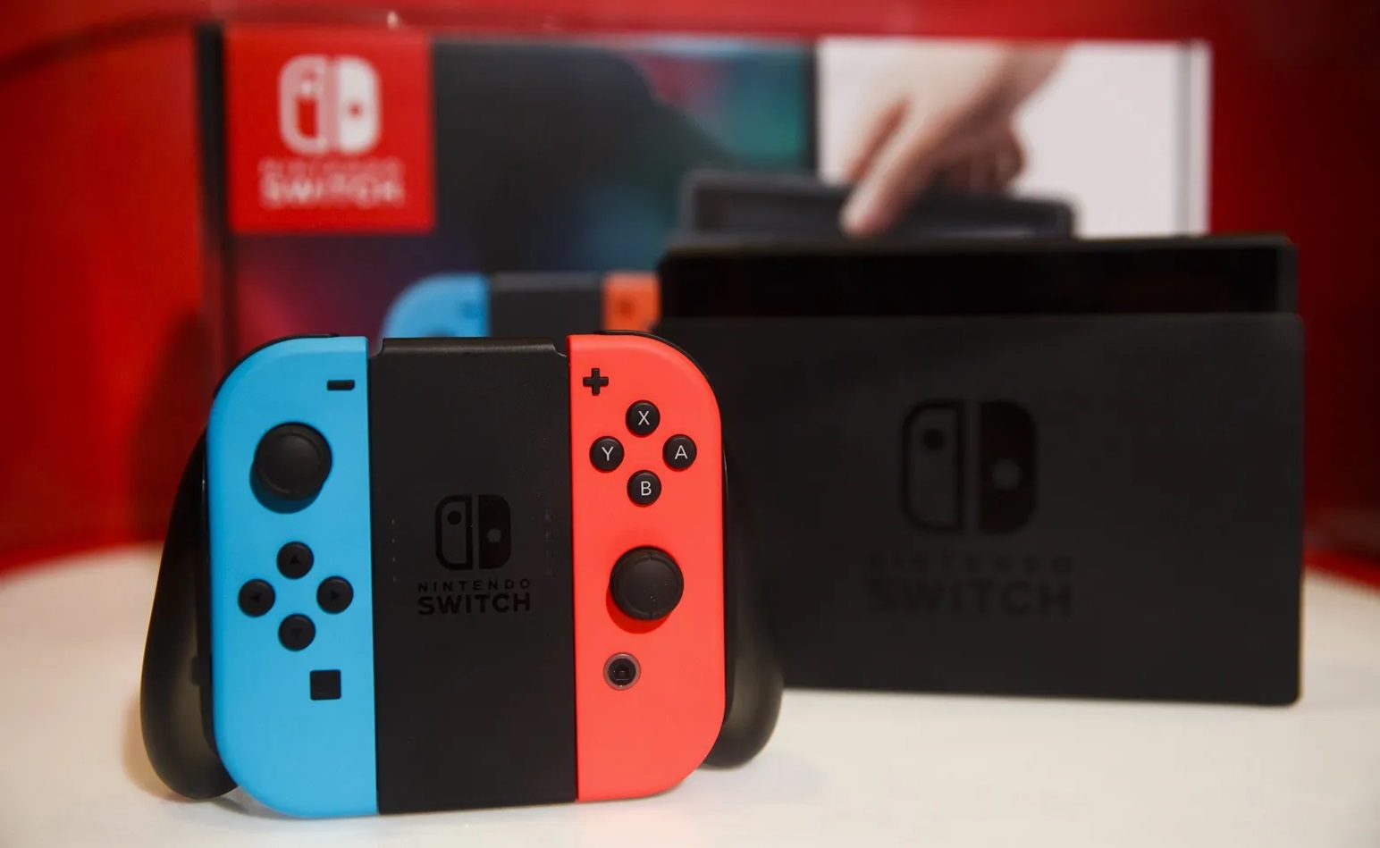Switching to Fun: A Nintendo Switch Review