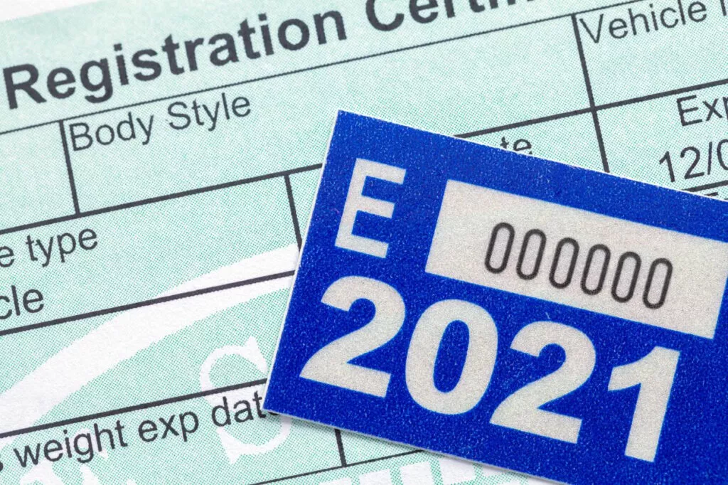 Behind the Wheel: What You Need to Know About License Plate Renewal in Arlington Heights