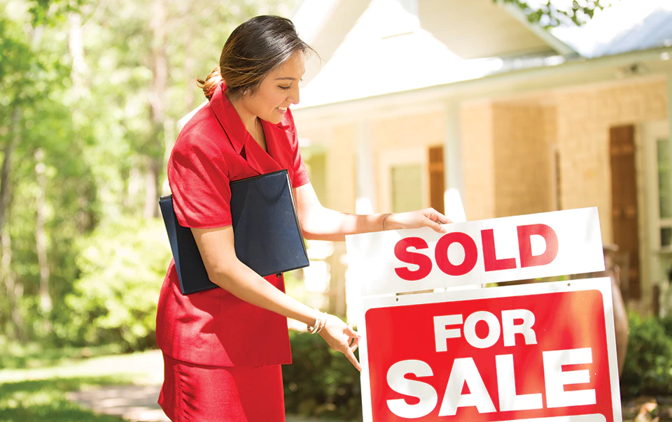 An ultimate checklist to find a trustworthy real estate agent
