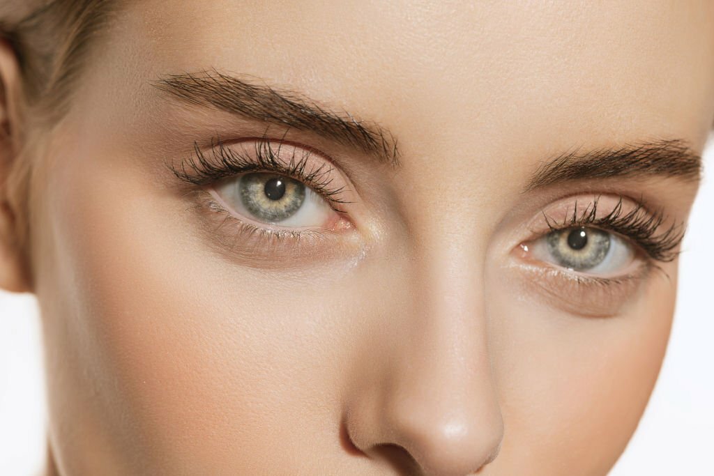 Beyond Mascara: The Benefits of Professional Eyelash Extensions
