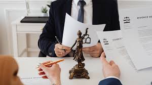 Navigating the Legal Maze: Choosing the Right Las Vegas Divorce Attorney for Your Case