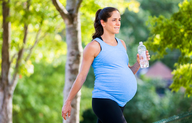 The Surprising Benefits of Curb Walking During Pregnancy