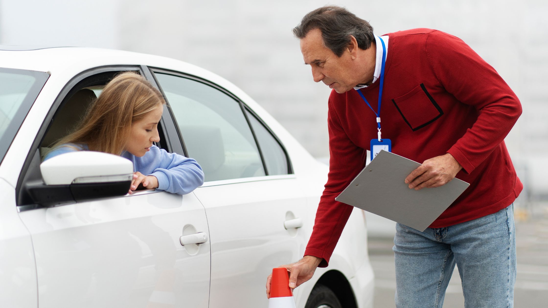 How Practical Driving Training By Instructor Can Improve Your Skills?
