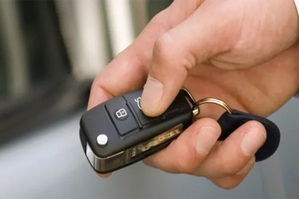 Keyless in London: Navigating the City's Streets Without Your Honda Car Keys!