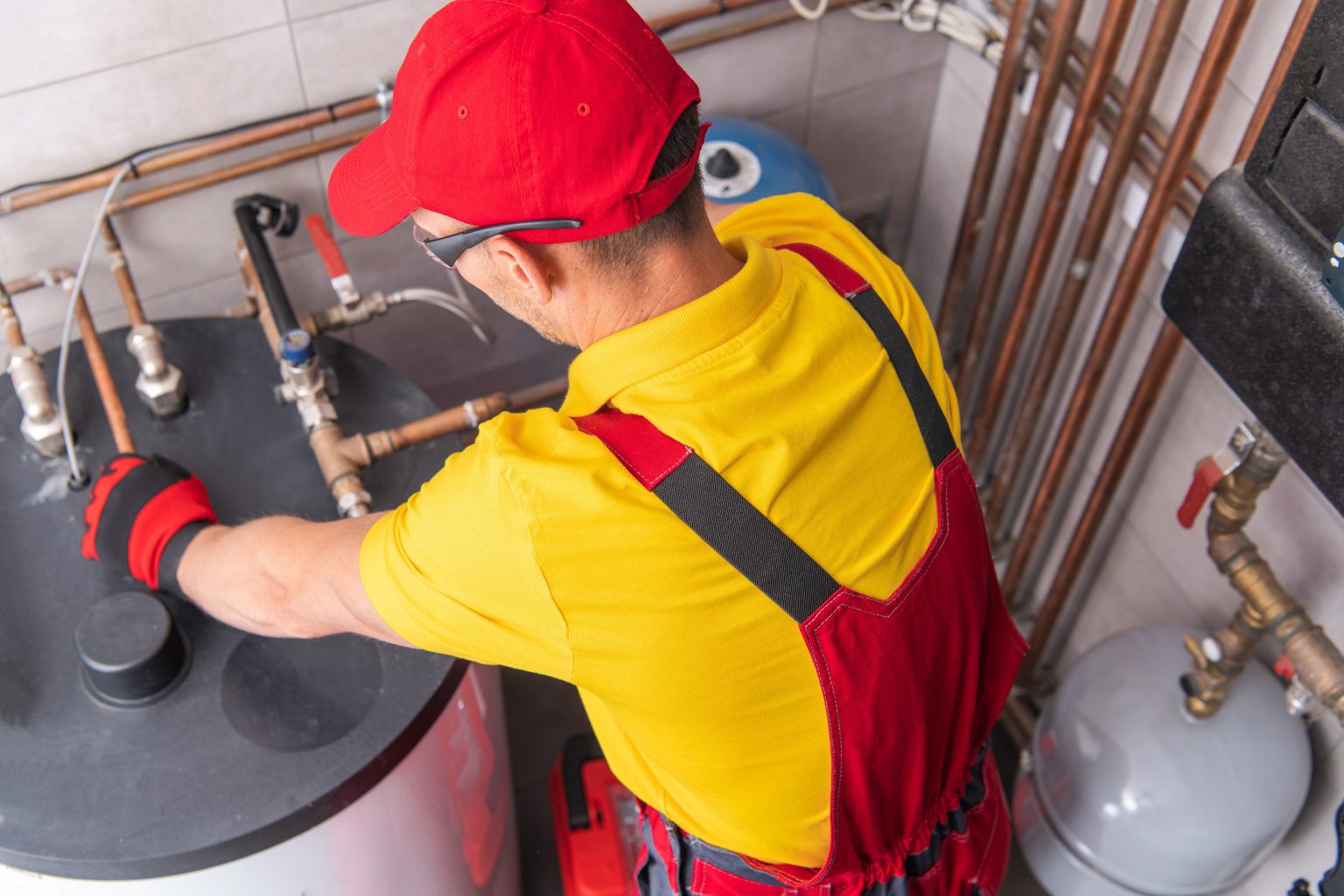 Ensuring Comfort in Every Drop: Expert Water Heater Installation in London, ON with ComfortLivingHVAC