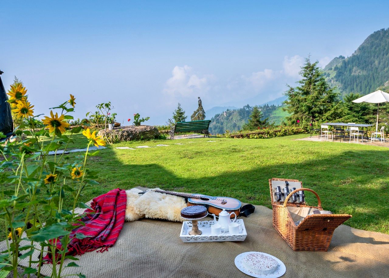Best Mussoorie Festival and Homestay: A Himalayan Escape