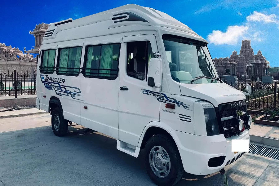 Exploring Bangalore in Comfort: The Convenience of Booking a Tempo Traveller