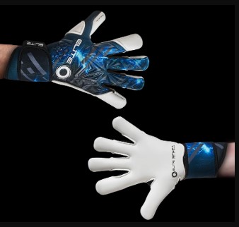 Unveiling the Game Changer: Football Gloves in the World of Soccer