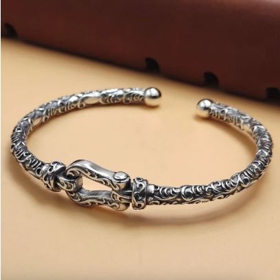 Buy Men’s Silver Bracelets in an Array of Gorgeous Fashions