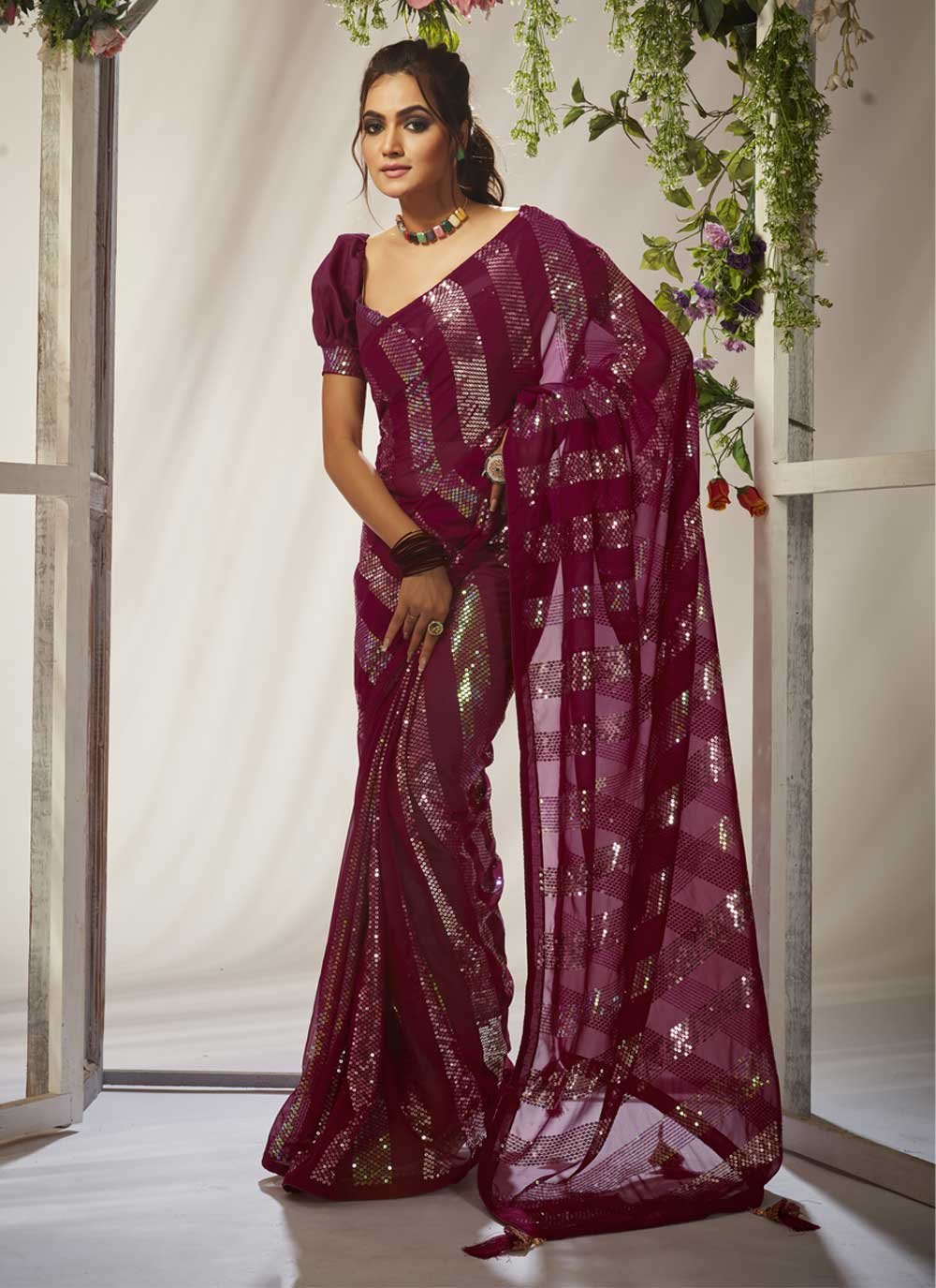 Discover the Finest Selection of Online Sarees in USA