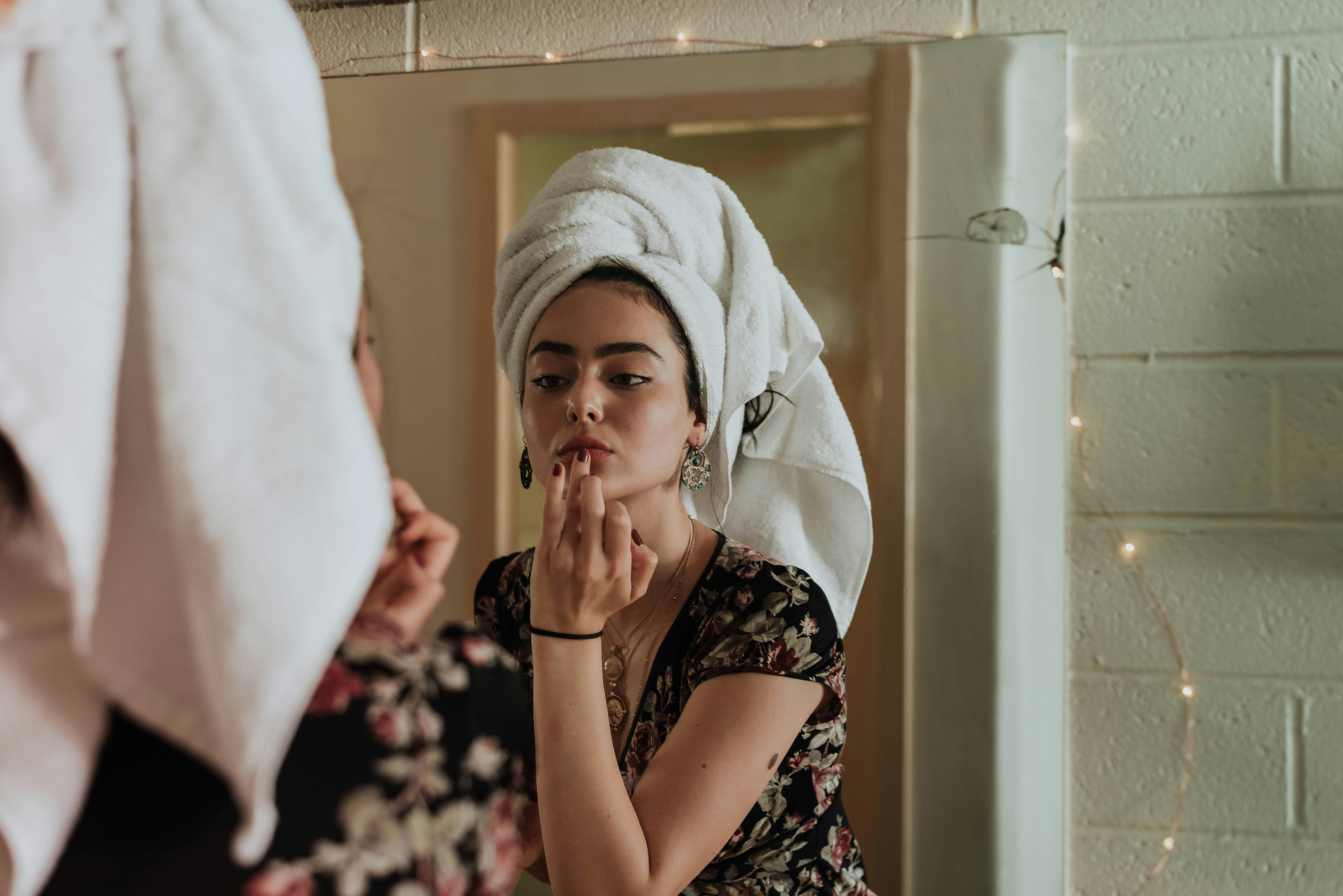 Weatherproof Your Skin: Skincare Strategies for Business Professionals in Dubai