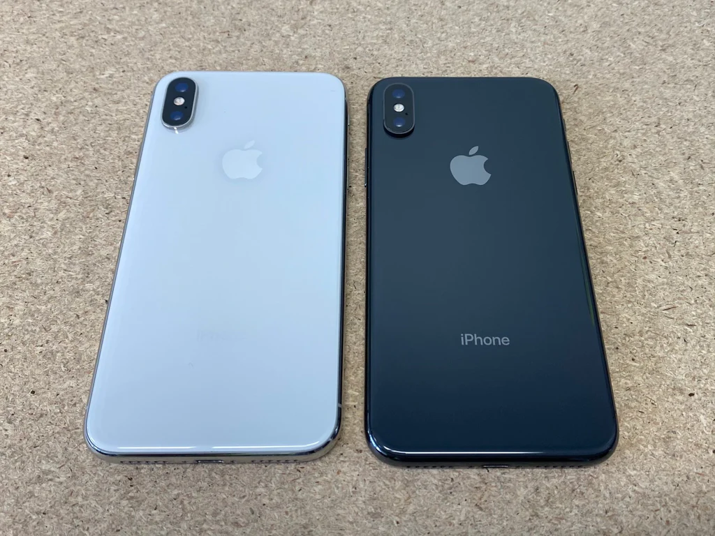 iPhone XS Plus and iPhone 11 Accessories Guide: Must-Haves for Pakistani Users